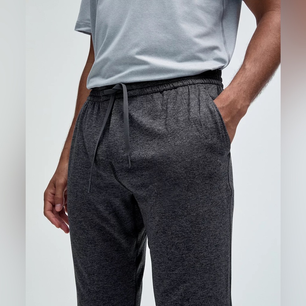 Lululemon Men’s “Soft Jersey” Tapered Jogger Pant (S) Olive Green - Picture 8 of 14
